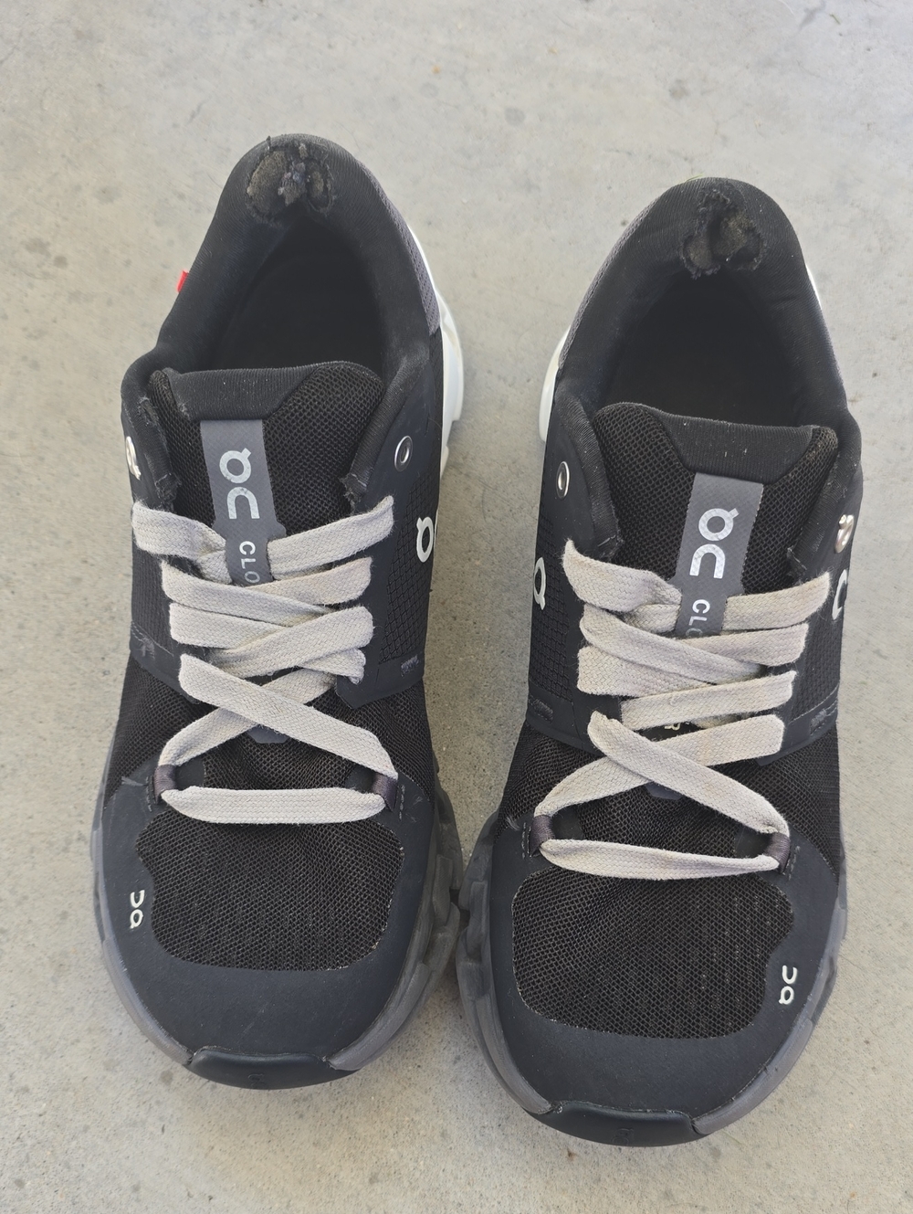 On Cloudrunner Black/Asphalt Women's Running Shoes with Gray Laces 8/39